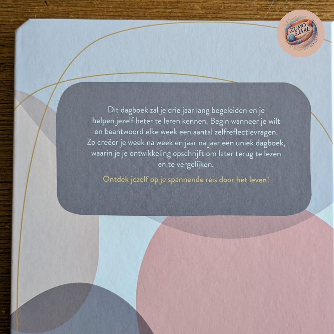 Handgebreide Cadeauset: Sjaal van Acryl + Mijn Dagboek voor 3 jaar - "ZoMoSnaxle"