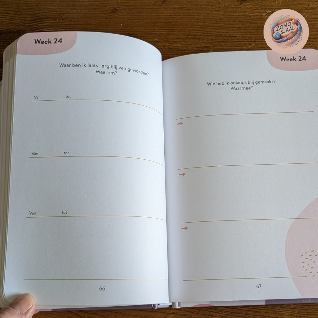 Handgebreide Cadeauset: Sjaal van Acryl + Mijn Dagboek voor 3 jaar - "ZoMoSnaxle"