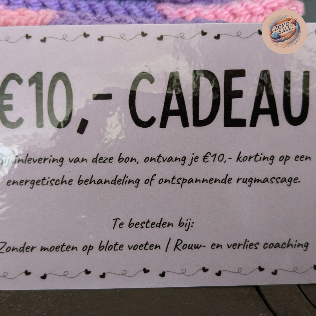 Handgebreide Cadeauset: Sjaal van Acryl + Ontspanningscadeau - "ZoMoZinny"