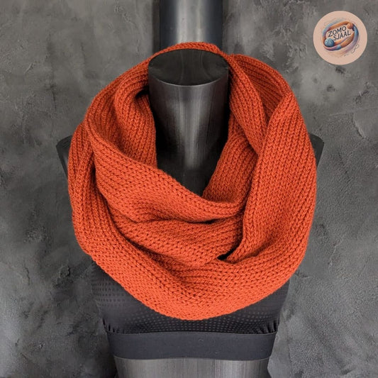 Handgebreide Infinity Sjaal van Acryl - "ZoMoQuarky"